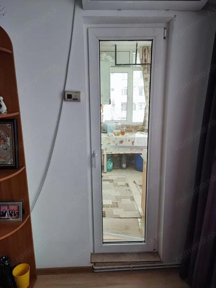 Apartament cu 3 camere decomandat, mobilat în Apusului