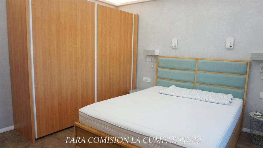 Apartament cu 4 camere decomandat, mobilat în Central