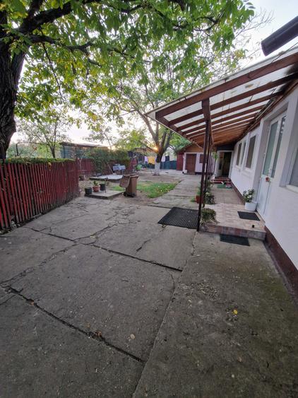 Casă cu 3 camere în Central