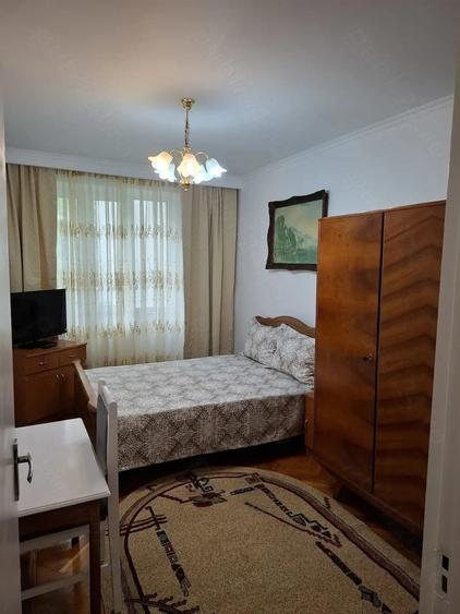 Apartament cu 3 camere decomandat în George Enescu