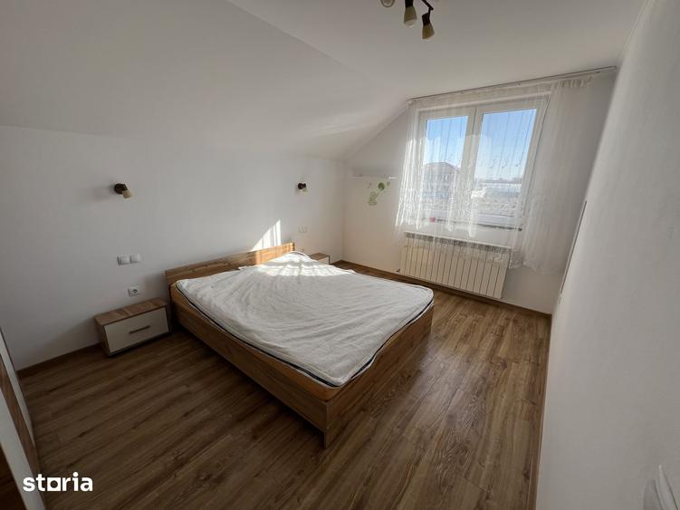 Casă cu 4 camere decomandat cu Teren 250 Mp în Țiglari