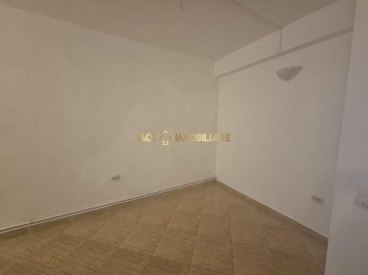 Apartament cu 3 camere decomandat, mobilat în Vitan