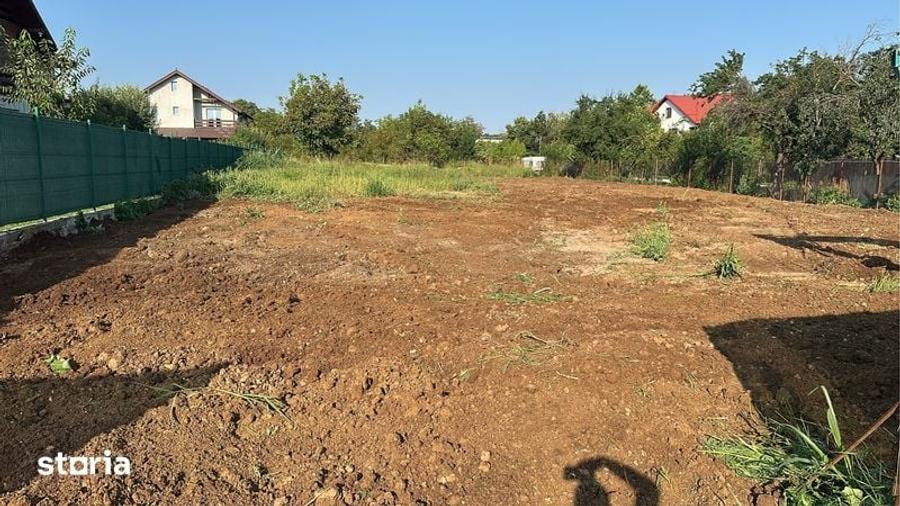 Teren de 2450 mp, în Snagov