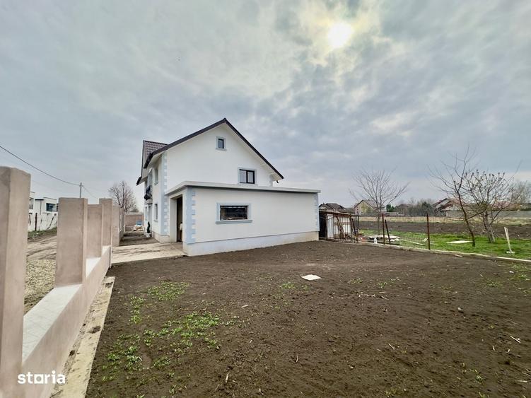 Casă cu 4 camere în Valea Ursului