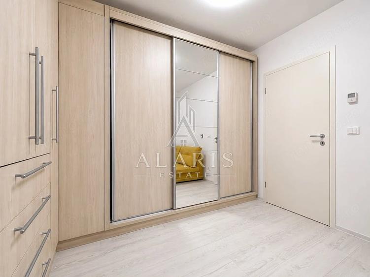 Apartament cu 3 camere semidecomandat în Soarelui