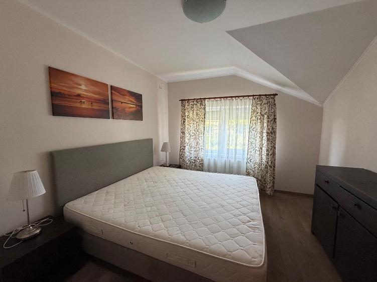 Apartament cu 3 camere în Cetate