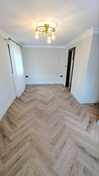 Casă individuală cu 5 camere cu Canalizare în Central