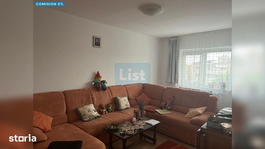 Apartament cu 3 camere decomandat în 9 Mai