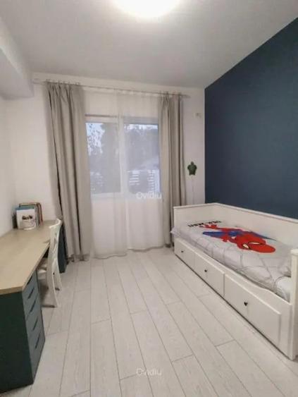Casă cu 4 camere în Tunari