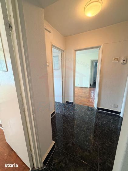Apartament cu 4 camere în Micro 13