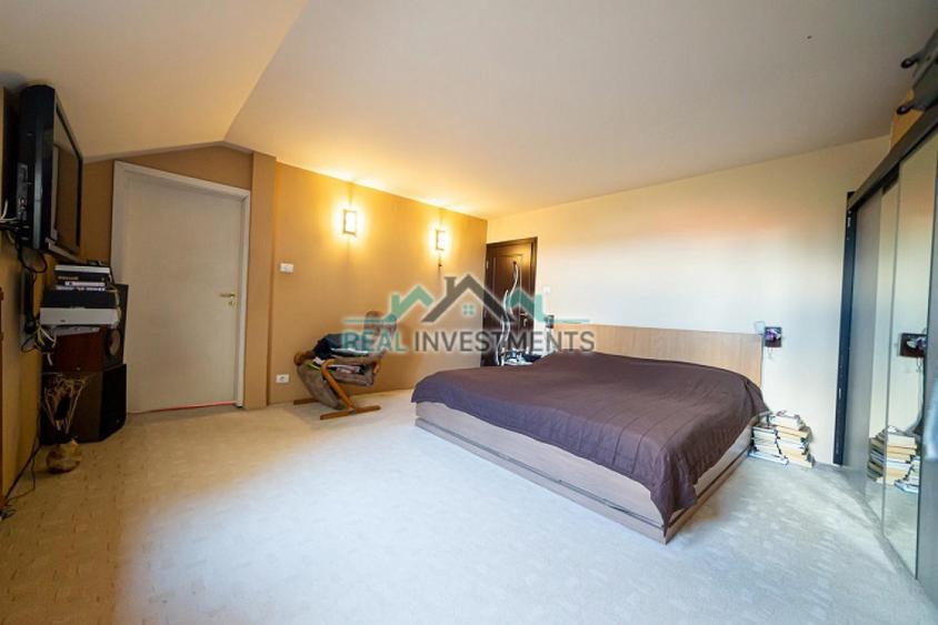 Casă cu 5 camere cu Teren 900 Mp în Ultracentral