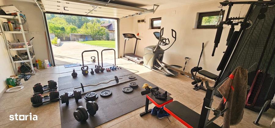 Casă cu 4 camere cu Teren 13000 Mp în Certeju de Sus