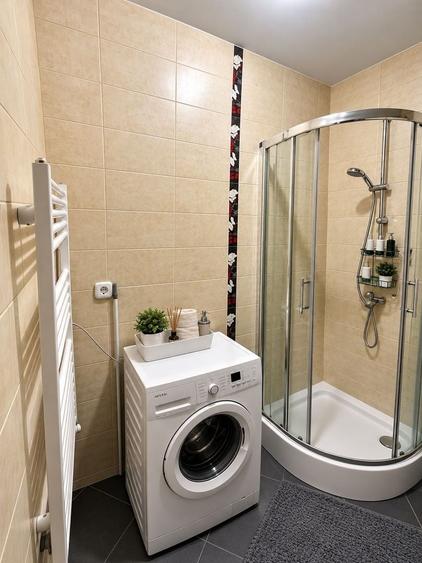 Apartament cu 2 camere decomandat, mobilat în Central
