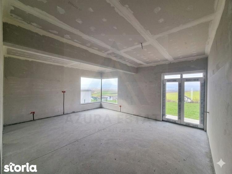 Casă cu 4 camere cu Teren 350 Mp în Șura Mare
