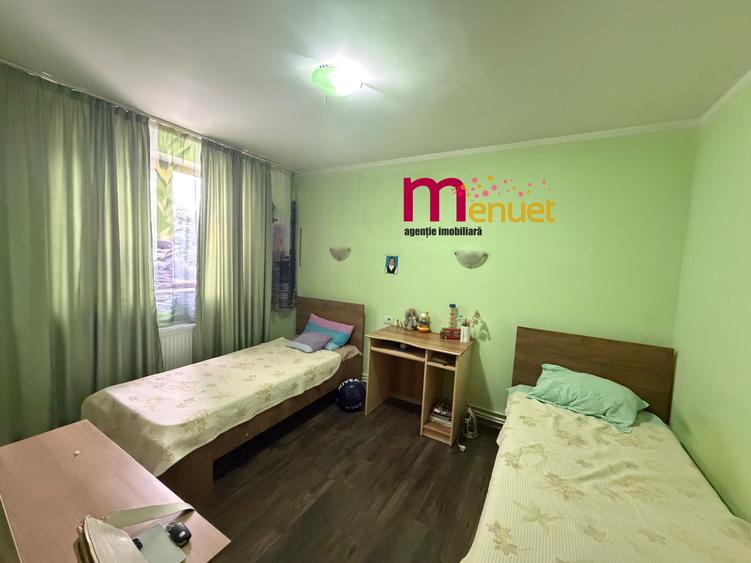 Apartament cu 2 camere decomandat în Central
