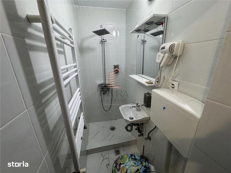 Apartament cu 4 camere decomandat în Central