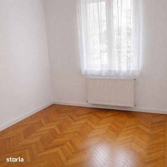 Casă cu 3 camere cu Teren 82 Mp în Gara de Nord