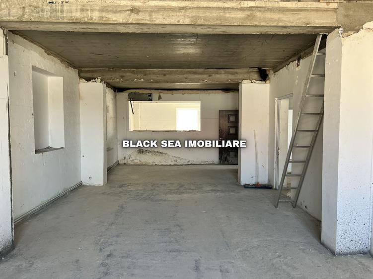 Birou, de 363 mp, în Faleza Nord