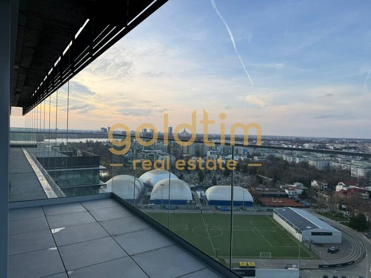 Apartament cu 4 camere decomandat în Floreasca