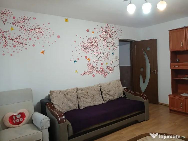 Apartament cu 2 camere nedecomandat în Central
