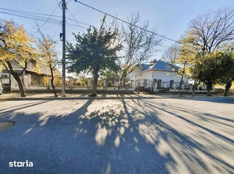 Casă cu 6 camere cu Teren 3032 Mp în Ultracentral