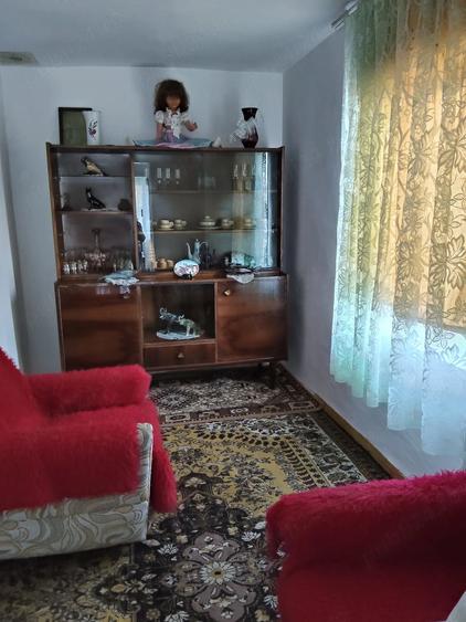 Casă cu 3 camere cu Teren 1538 Mp în Bezdead