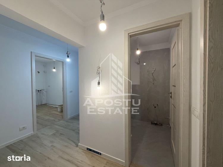 Apartament cu 3 camere decomandat în Dâmbovița