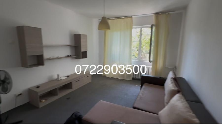 Apartament cu 3 camere decomandat în Apărătorii Patriei