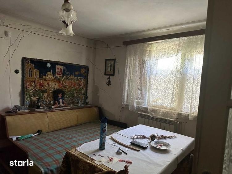 Casă cu 4 camere cu Teren 120 Mp în Central