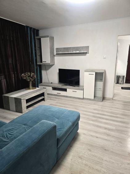 Apartament cu 2 camere semidecomandat în Rogerius
