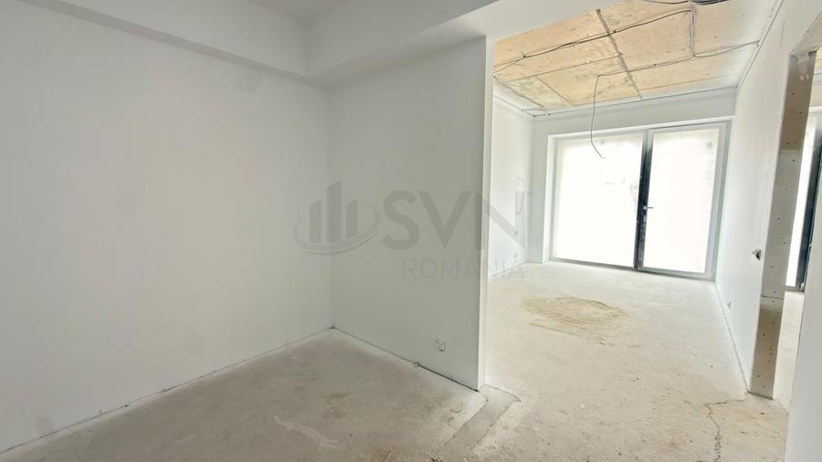 Apartament cu 4 camere decomandat în Colentina