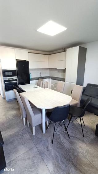 Casă cu 8 camere cu Teren 653 Mp în Central