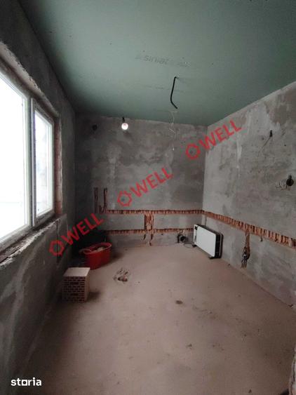 Casă cu 8 camere cu Teren 1130 Mp în Moacșa