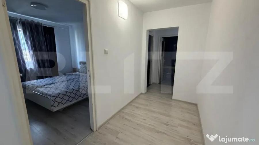 Apartament cu 3 camere decomandat în Cetate