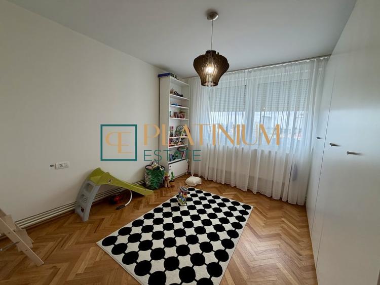 Apartament cu 3 camere semidecomandat în Take Ionescu