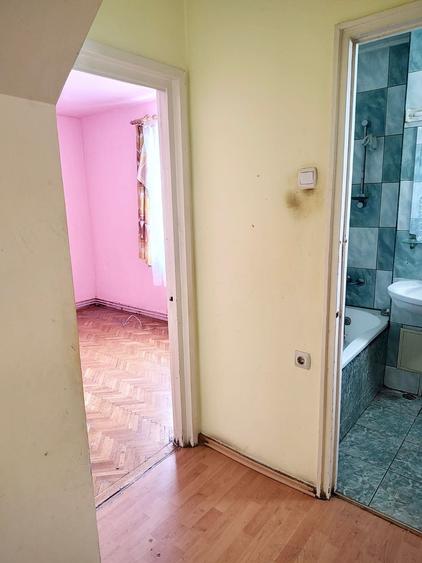 Apartament 4 camere, 69 mp, etaj 3/4, centrala proprie Medias, str. Paltinis - 7