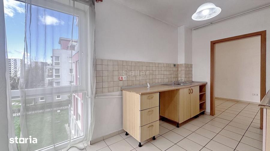 Apartament cu 3 camere decomandat în Bartolomeu