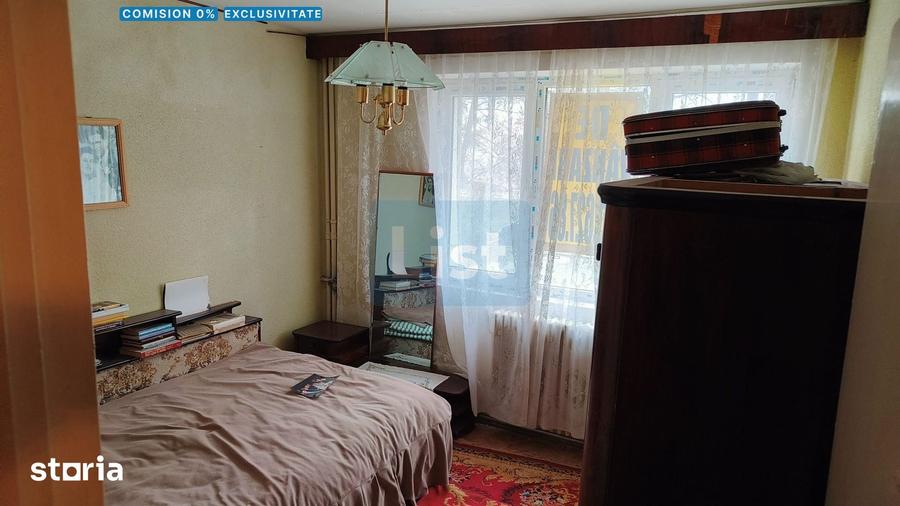 Apartament cu 4 camere decomandat în Central