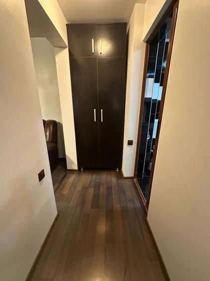 Apartament cu 2 camere semidecomandat, mobilat în Calea Galați