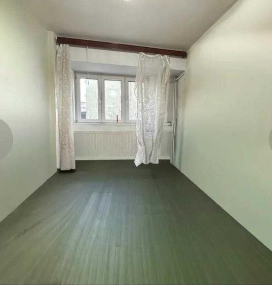 Apartament cu 4 camere decomandat în Pantelimon