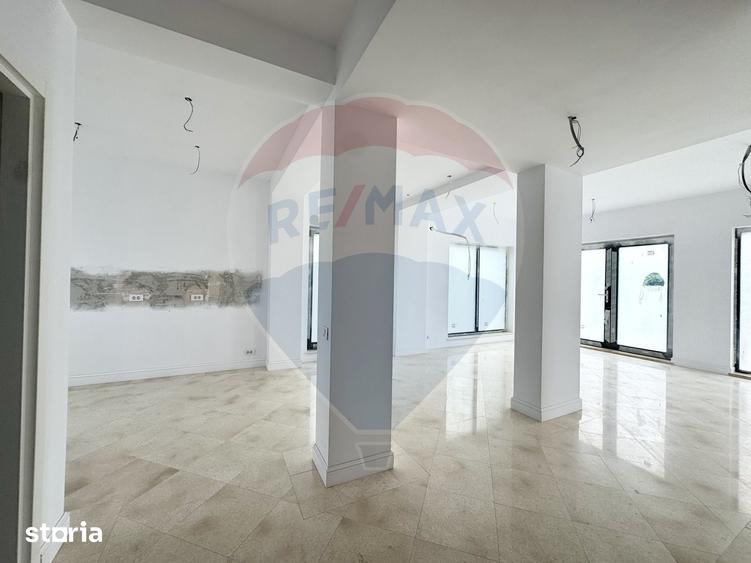 Casă cu 4 camere cu Teren 446.92 Mp în Corbeanca