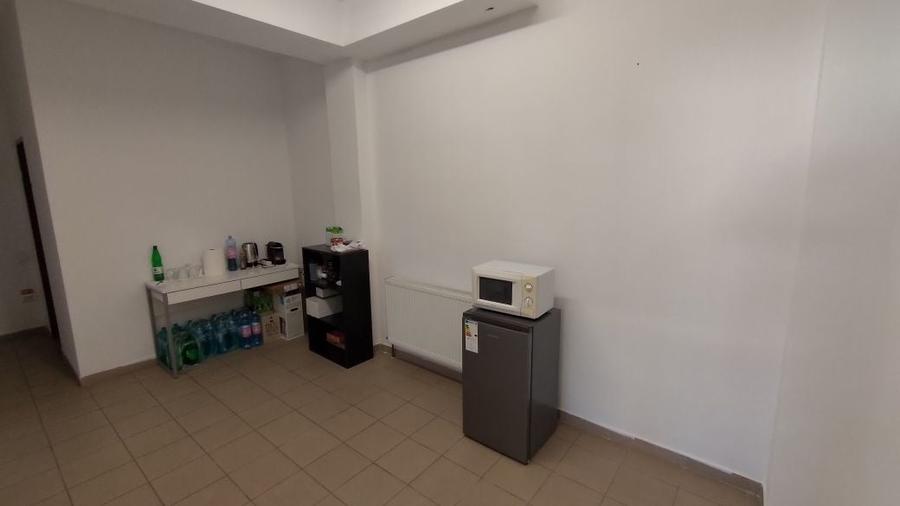 Spațiu comercial, de 100 mp, în Central