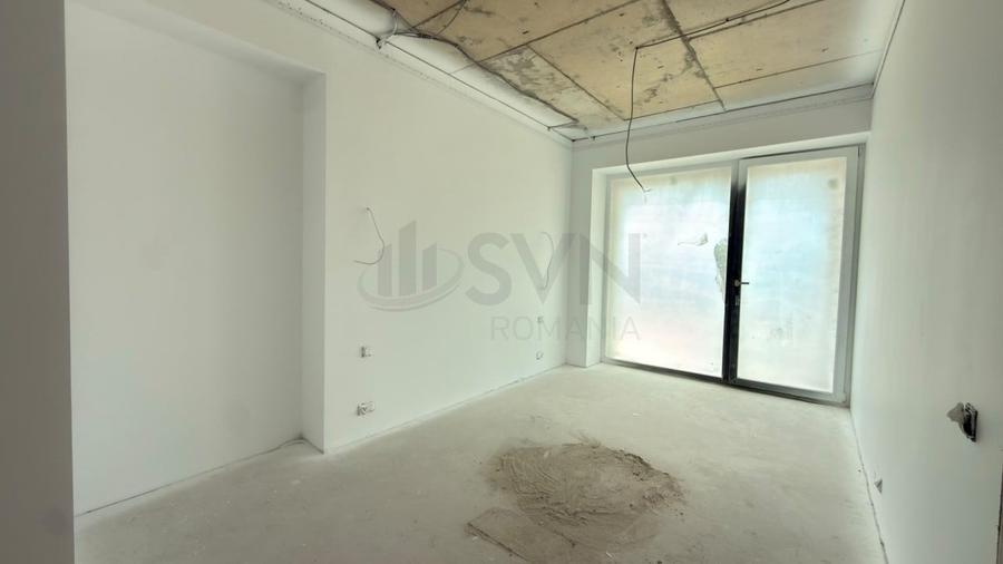 Apartament cu 4 camere decomandat în Colentina