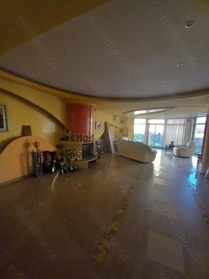 Casă cu 5 camere cu Teren 420 Mp în Elisabetin