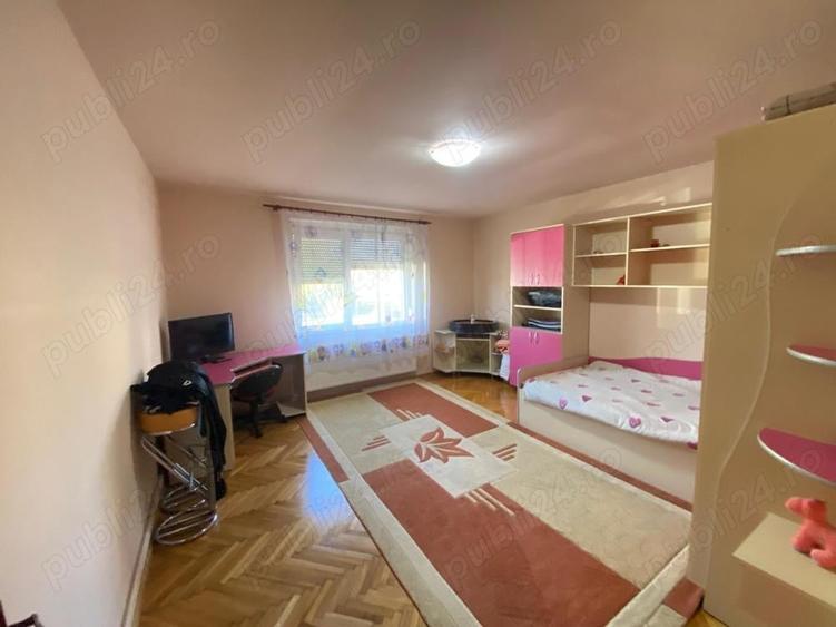 Casă cu 3 camere în Bujac