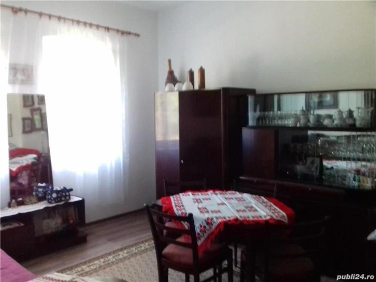 Casă cu 3 camere în Dobra