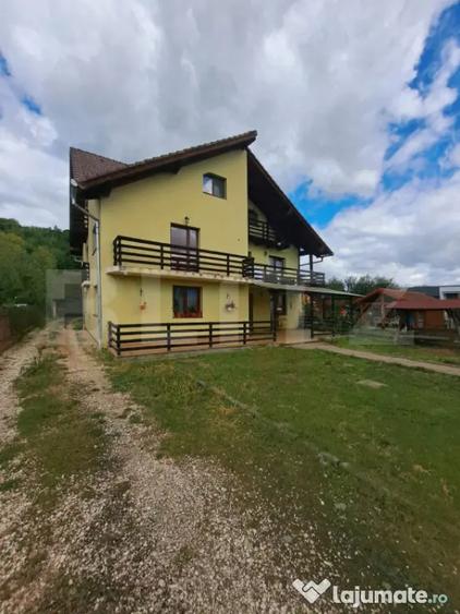 Casa 330 m2 teren 1210 m2 ideala pentru locuin? - 10
