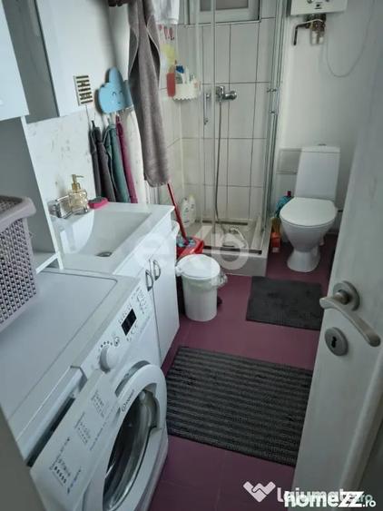 Casă cu 3 camere cu Teren 1071 Mp în Brădetu