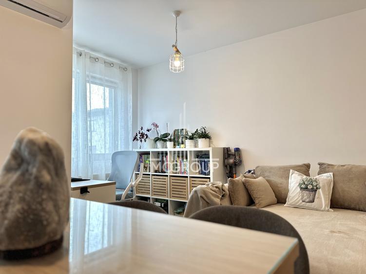 Apartament cu 2 camere semidecomandat în Florești