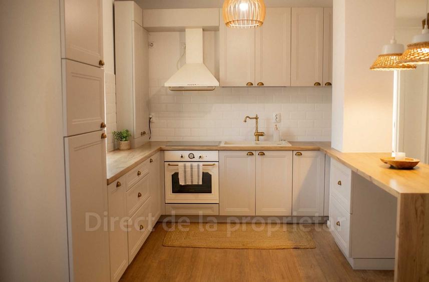 Apartament cu 3 camere decomandat în Florești